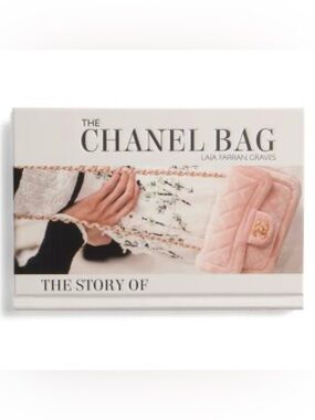 The Story of the Chanel Bag Book Laia Farran Graves Hardcover